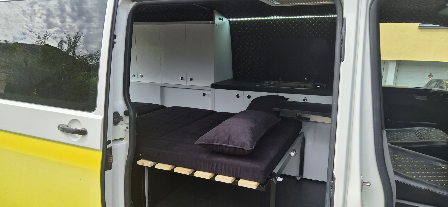 VW Camping Fahrzeuge: VW T5 4MOTION CAMPER – Gebraucht aus Dietlikon von svajc80 7
